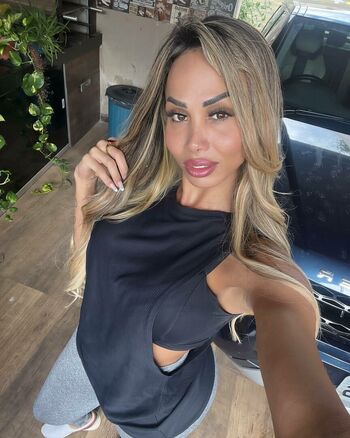 Agatha Ferraz