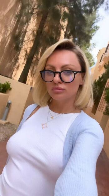 Alexandra Stan