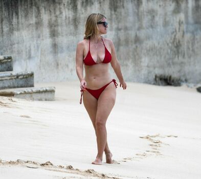 Alice Eve