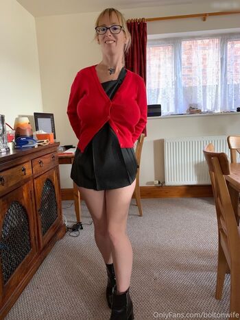 BoltOnWife