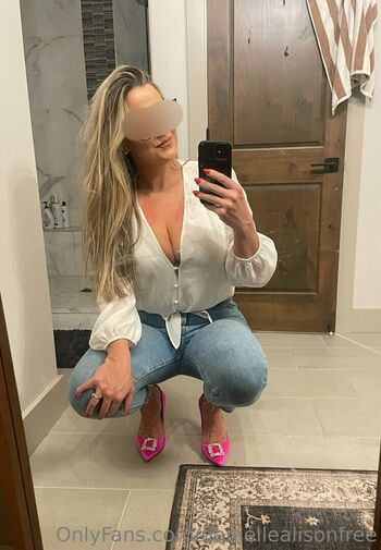 danielle_alison_
