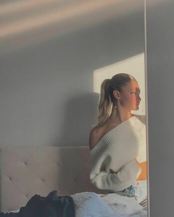 elouise_cameron