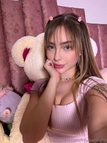 freyawhite05