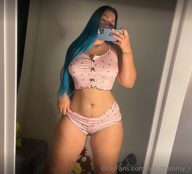 hot_mommy_i