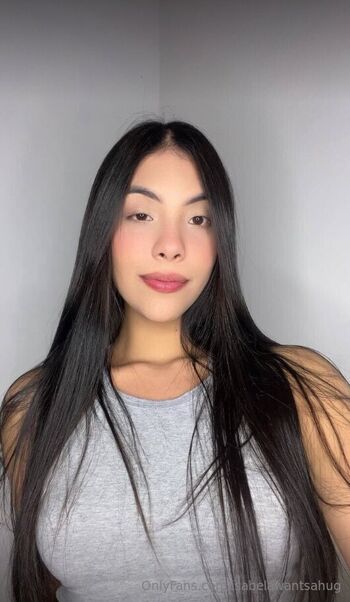 isabelawantsahug