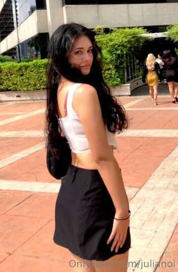 Julia Noi