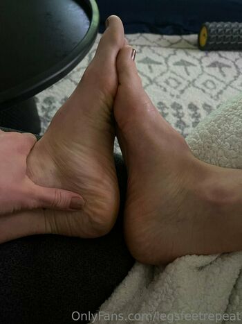 legsfeetrepeat