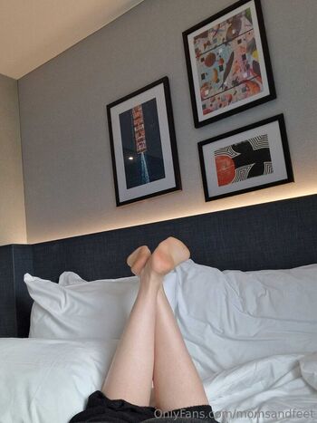 momsandfeet