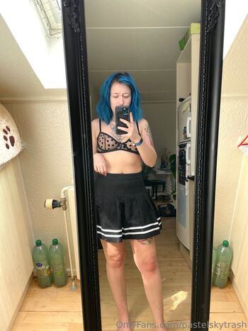 pastelskytrash