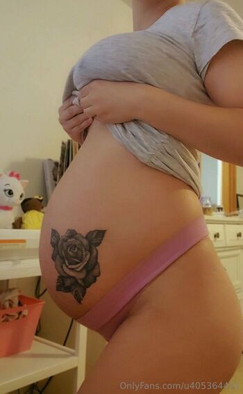 pregnantdorothygale