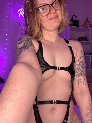 roxyredheadxoxo
