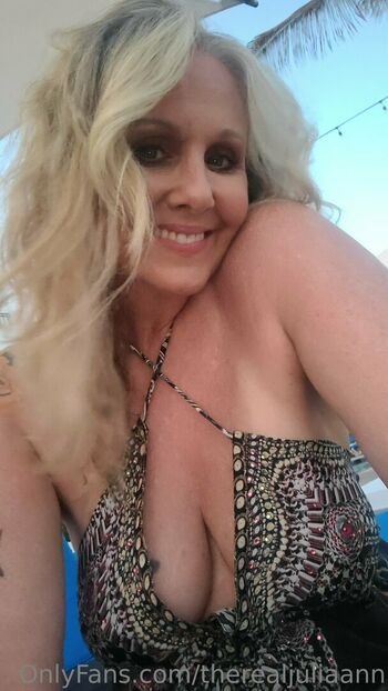 therealjuliaann
