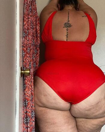 Thicckhloe