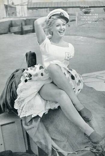 Vintage Starlets