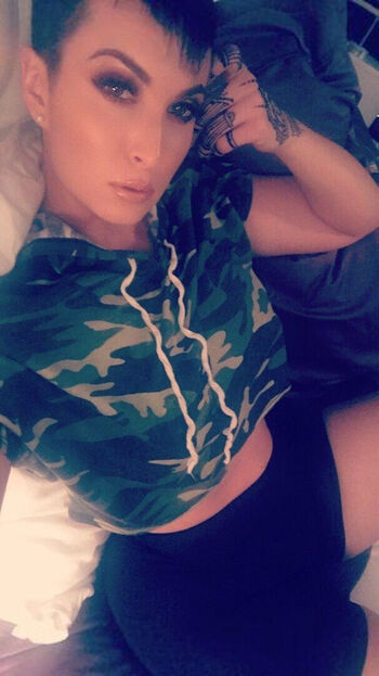 zahraelise_